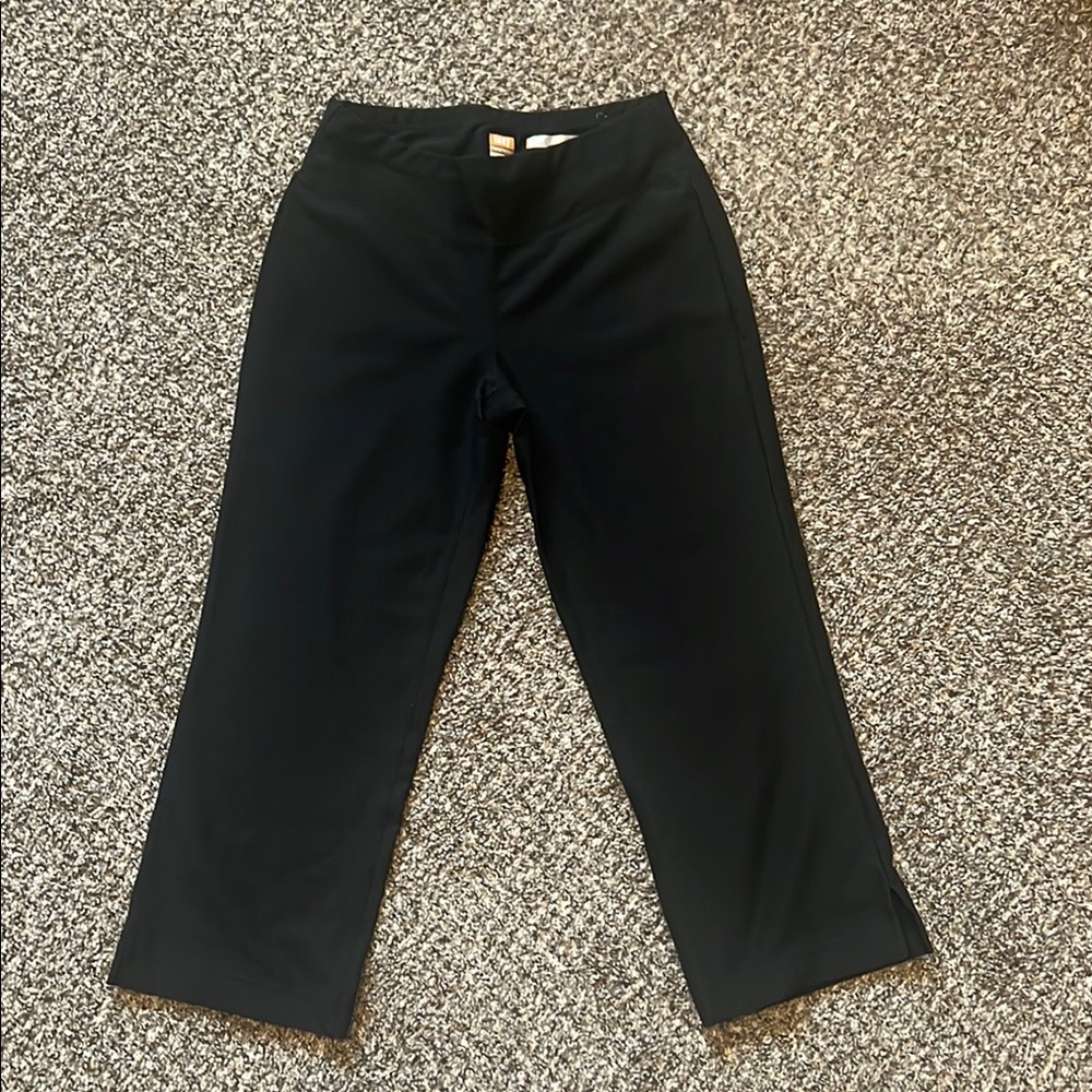 Lucy Yoga Pants with Cropped Length and Straight-Leg Cut
